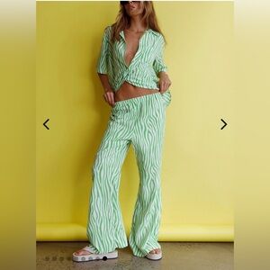 Selfie Leslie Just A Hunch Pants